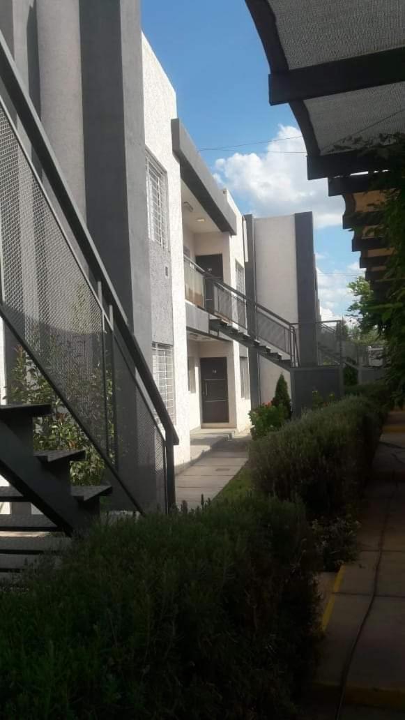 EXCEPCIONAL 18 DEPARTAMENTO CON COCHERA - Vista a la MONTAÑA - Ciudad Mendoza- Zona Residencial Exterior foto
